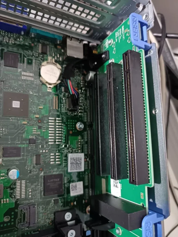 Dell EMC PowerEdge R740 512 GB RAM 16xSFF 2x 6138 Gold