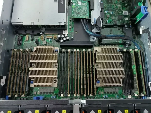 Dell EMC PowerEdge R740 512 GB RAM 16xSFF 2x 6138 Gold