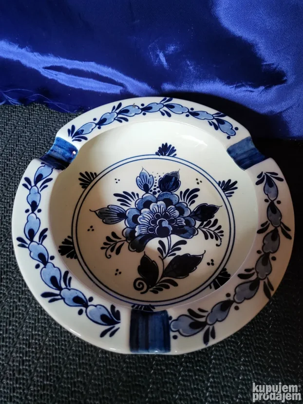 Pepeljara nova delft Holandija 70te.