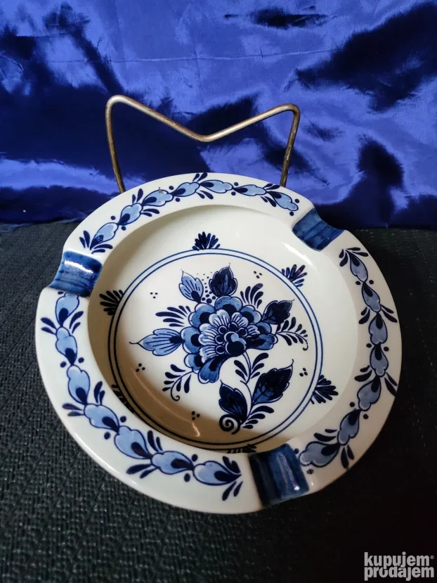 Pepeljara nova delft Holandija 70te.