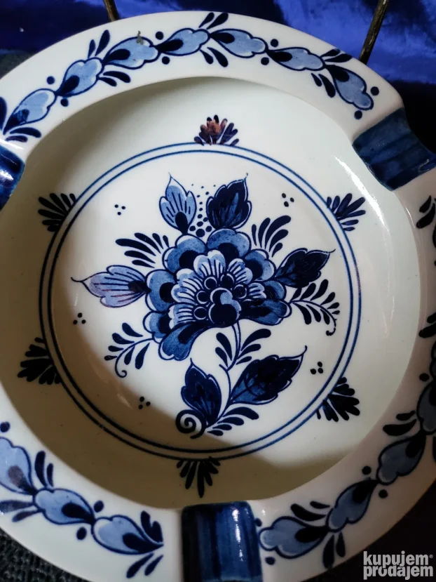 Pepeljara nova delft Holandija 70te.