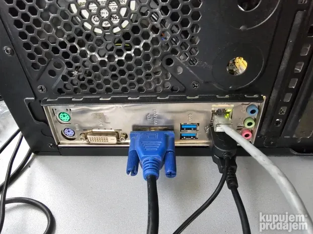 Asus H81M-R Soket 1150