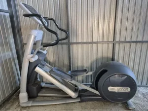 PRECOR EFX 833 Elliptical, visoka klasa