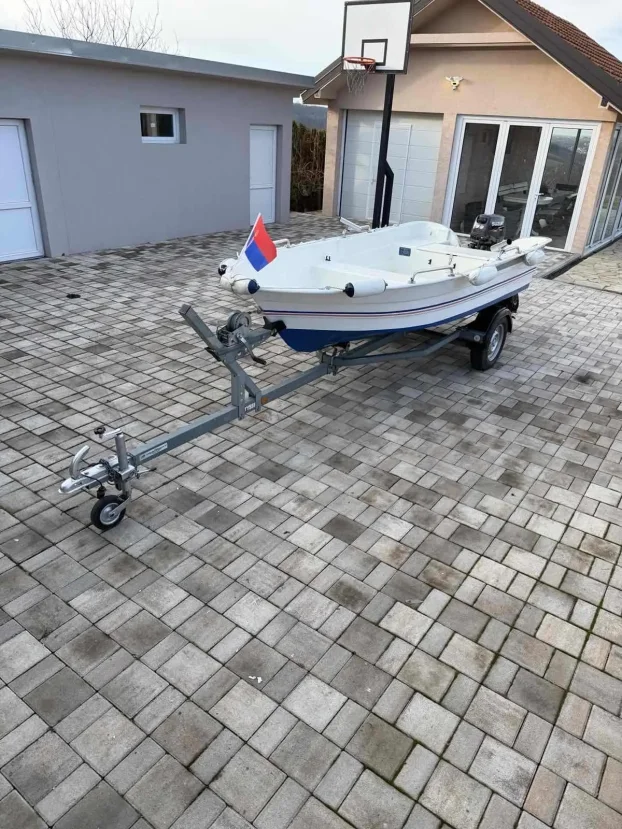 Camac RYDS 405 sa prikolicom