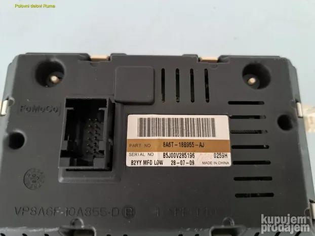 Radio display Ford Fiesta Mk7  08 - 13 #2752aom1
