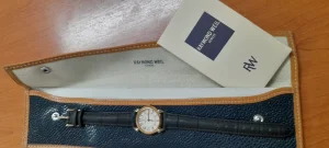 Zenski sat raymond weil