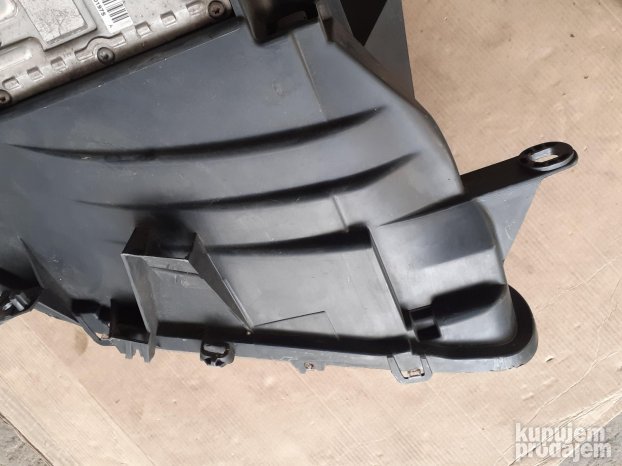 Citroen C8 desni far ksenon