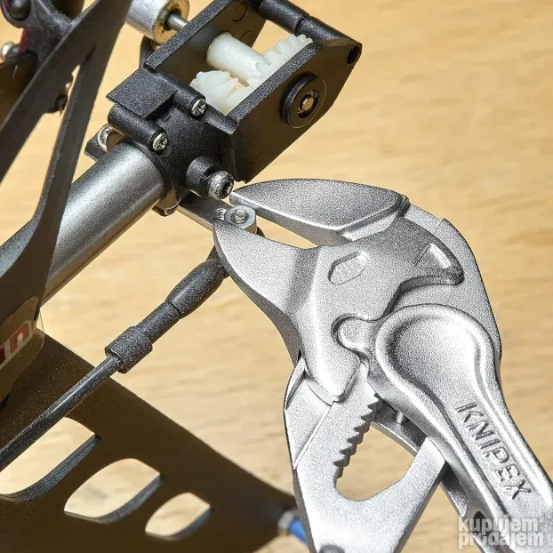 KNIPEX XS Klešta i ključ za šrafove 100 mm (86 04 100)