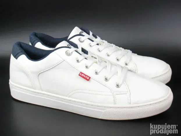 Levis patike R375