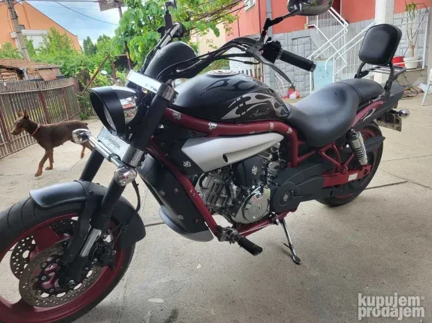 Hyusong Aquila 650