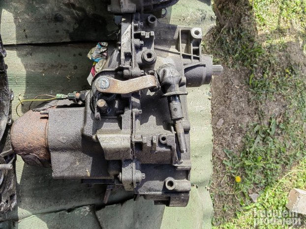 Reno Klio 2 1.2 55kw Menjac Poluga