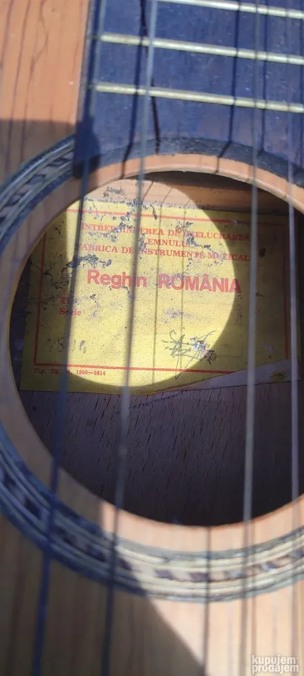 gitara stara akusticna reghin 1980 godina za sredjivanje