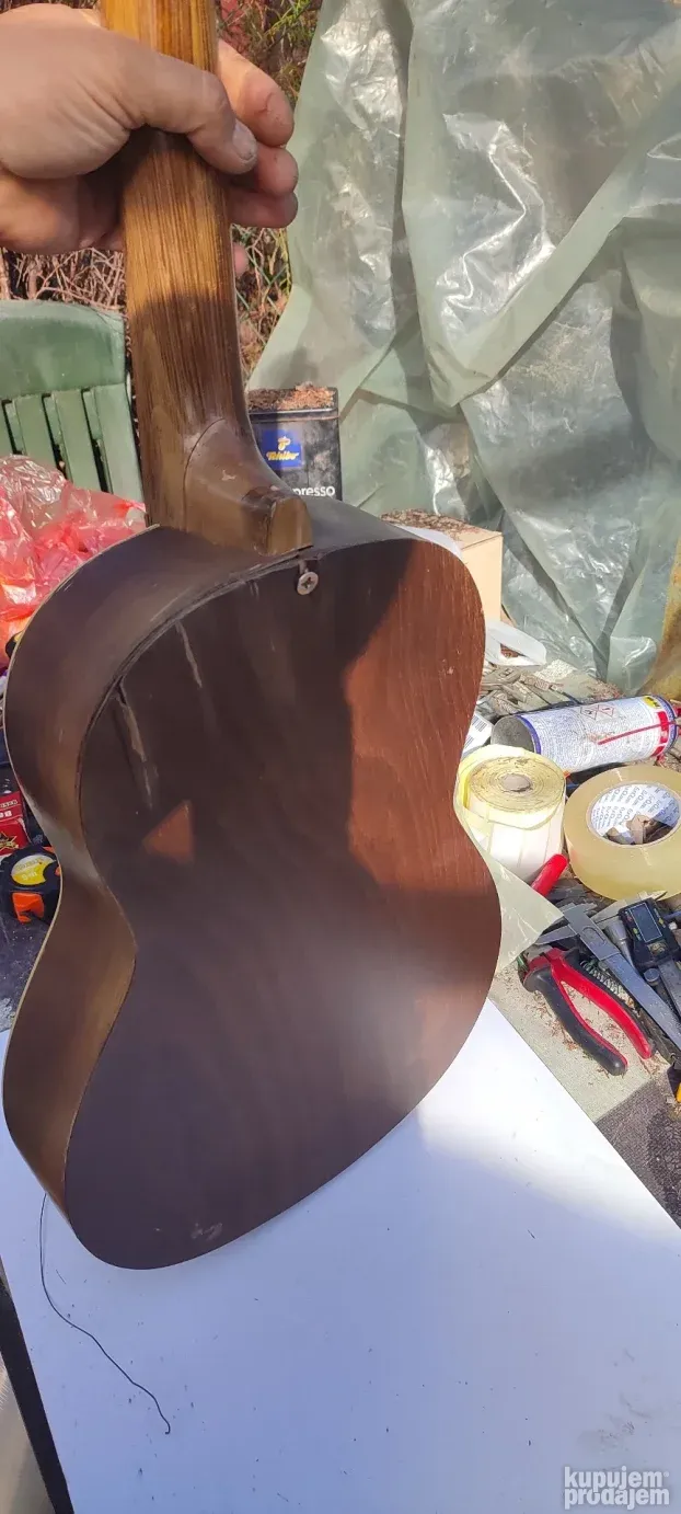 gitara stara akusticna reghin 1980 godina za sredjivanje