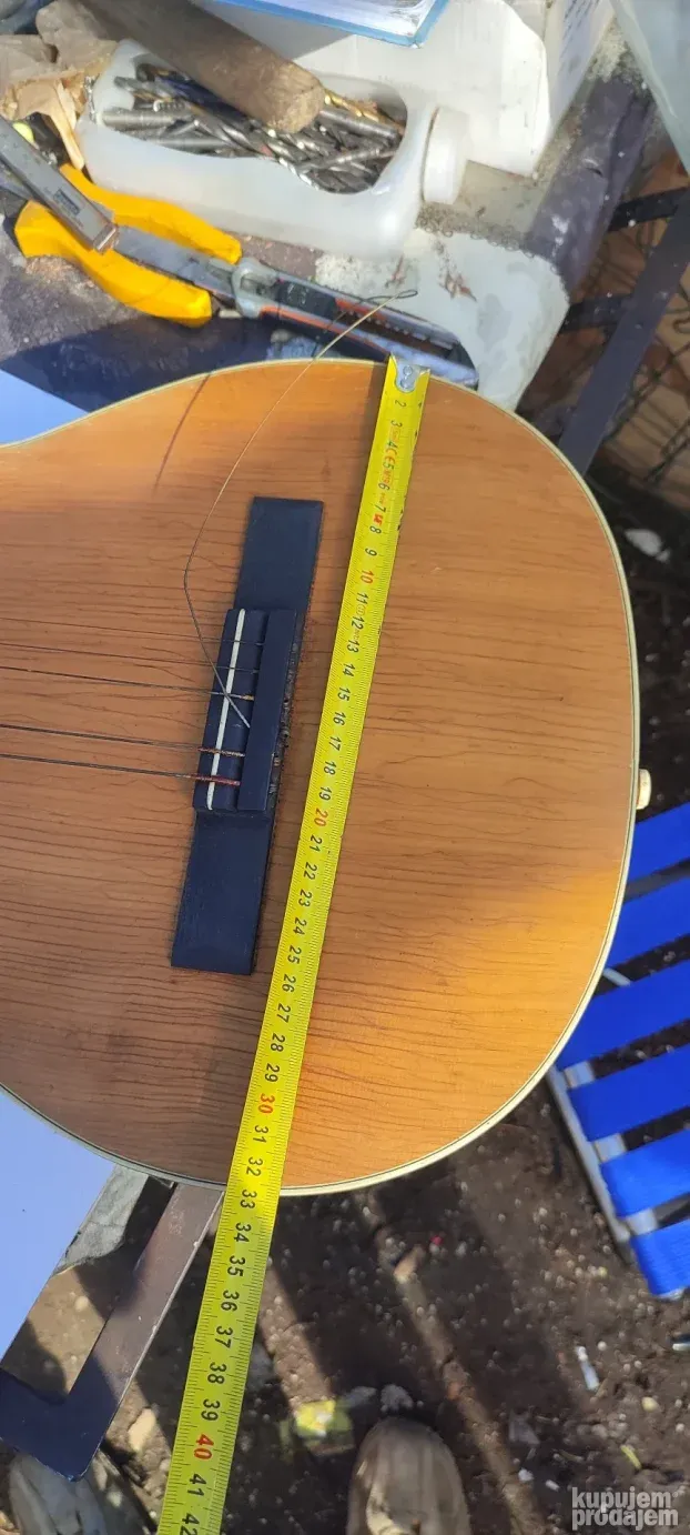 gitara stara akusticna reghin 1980 godina za sredjivanje