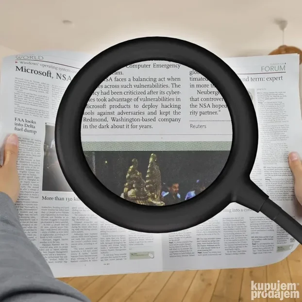 Li-on lupa sa svetlom