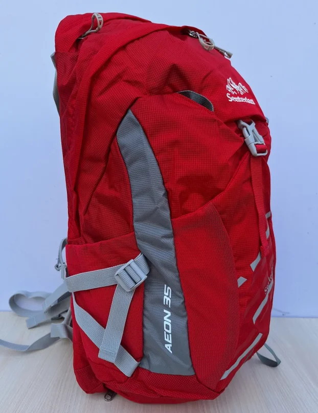 Ranac za planinarenje crveni 35L