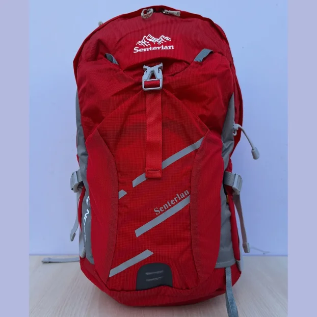 Ranac za planinarenje crveni 35L