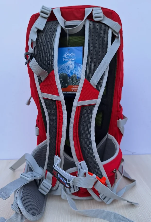 Ranac za planinarenje crveni 35L