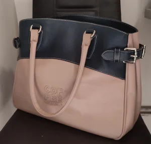 Ženska tašna, markirana - Nova