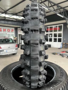 120/90-19 Dunlop Top