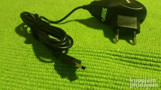 Nov AUTO punjač za GPS mini USB