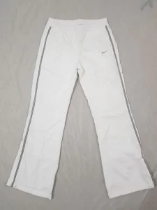Nike original zenska trenerka bela