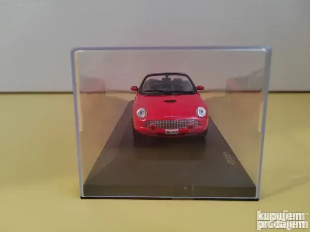 Ford Thunderbird - 1:43