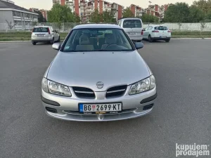 Nissan Almera