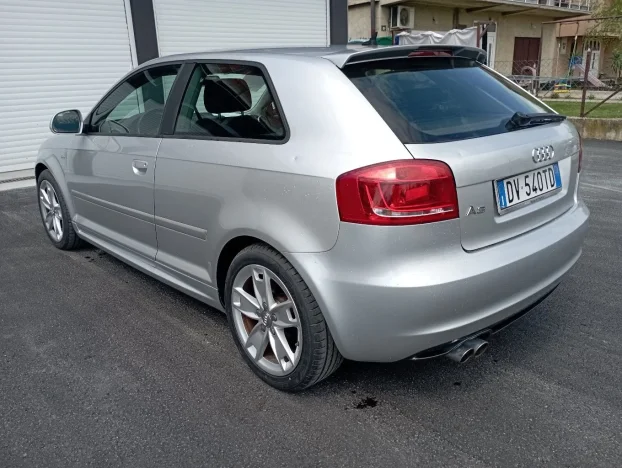 2009 Audi A3 1.9 tdi 77 kw S LINE