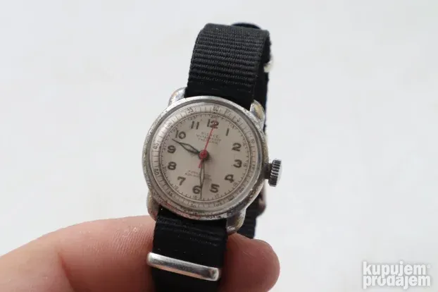 Pierce Para shock WWII Field watch Swiss made Vintage