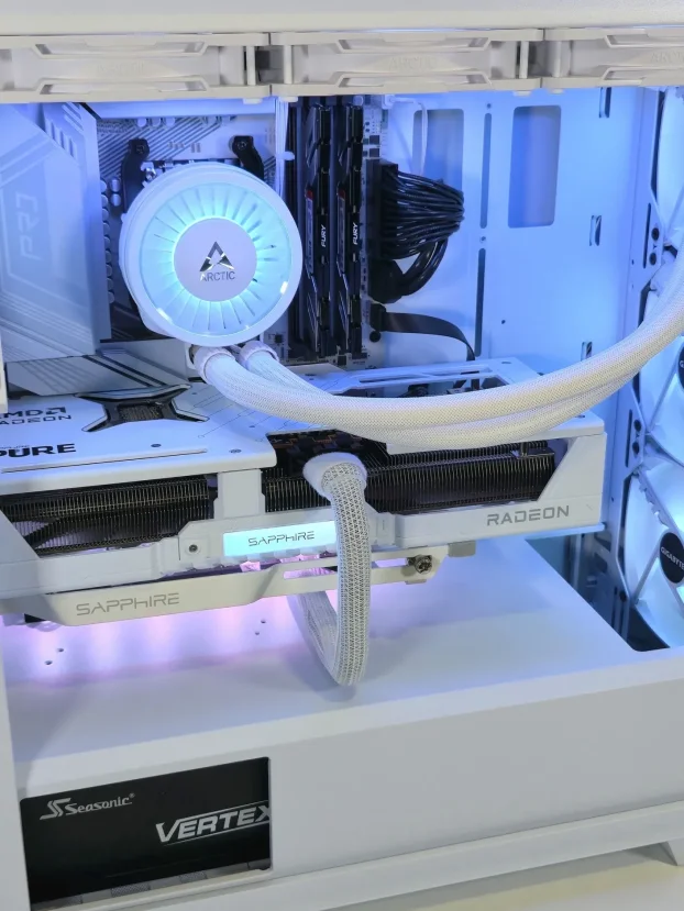 Ryzen 7 9700X RX 9070XT X870 64GB 1TB - SM151PC