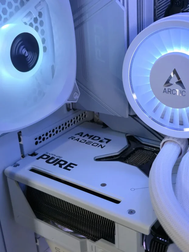 Ryzen 7 9700X RX 9070XT X870 64GB 1TB - SM151PC