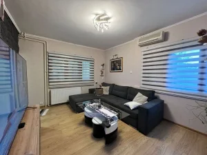 Odlicna kuca u Banostoru  537597
