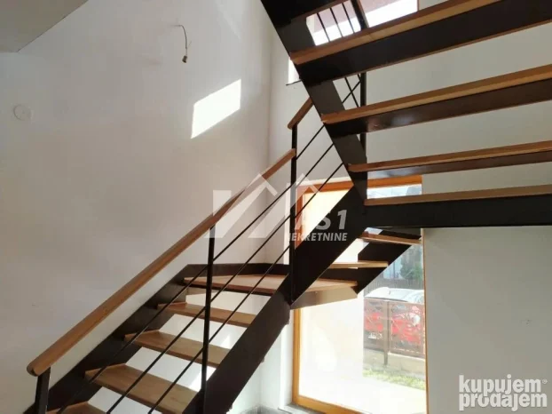 Avijatičarska, Avijatičarsko naselje, 5+ petosobna, 268 m²