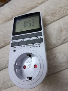 Digitalni vremenski prekidac TM02