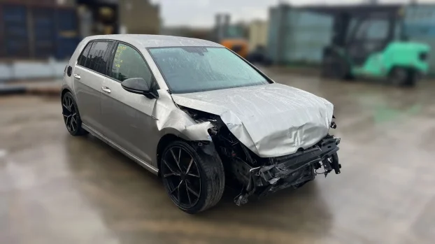 Delovi VW GOLF 7 2013 1.6 Dizel CLHA motor Euro5 R LINE