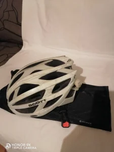 SCOTT bici kaciga