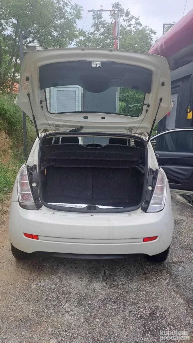 2009 Lancia Ypsilon 1.2