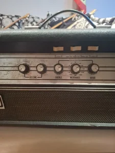 Ampeg V-4B USA '70