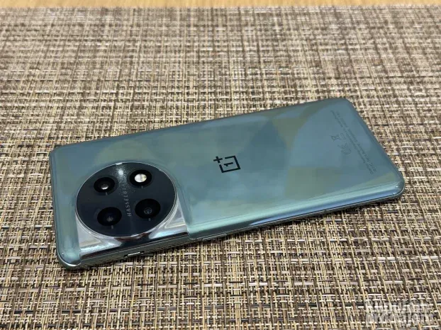 OnePlus 11 5G (128/8Gb)