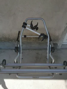 Thule nosač za zadnja vrata za dva bicikla