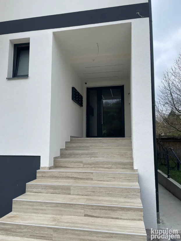 Irig, Vrdnik, jednoiposoban, 40 m²