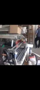 Masina za kamen plocice sa vodom