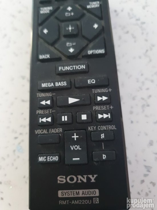 Sony rm-am220u daljinski.