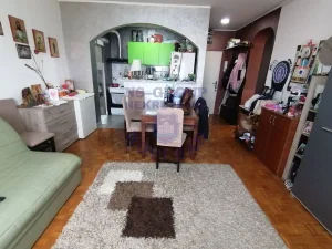 Odličan dvosoban Nova Detelinara