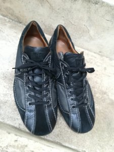 Veoma kvalitetne patike