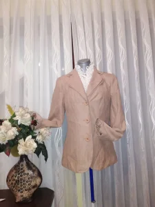 Bež blejzer duple kragne vl.40