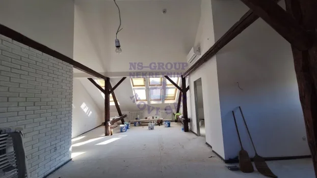 Š-525897, Opština Novi Sad, 4.0 četvorosoban, 105 m²