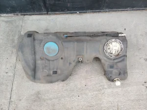 BMW 3 F30 rezervoar pumpa