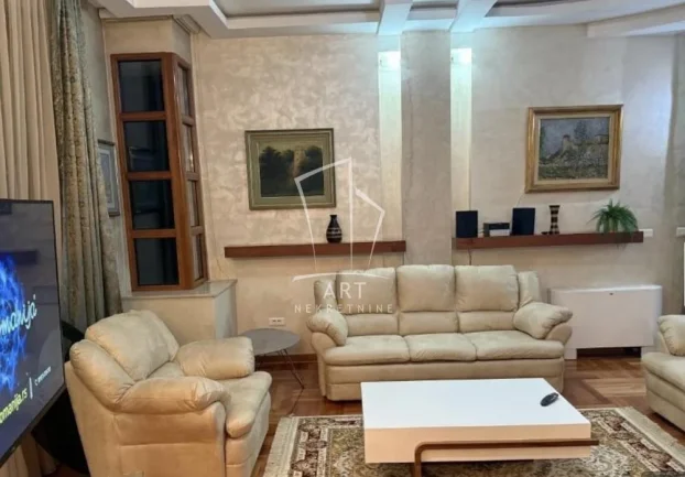 Vaska Pope, Dedinje, 5+ petosobna, 700 m²